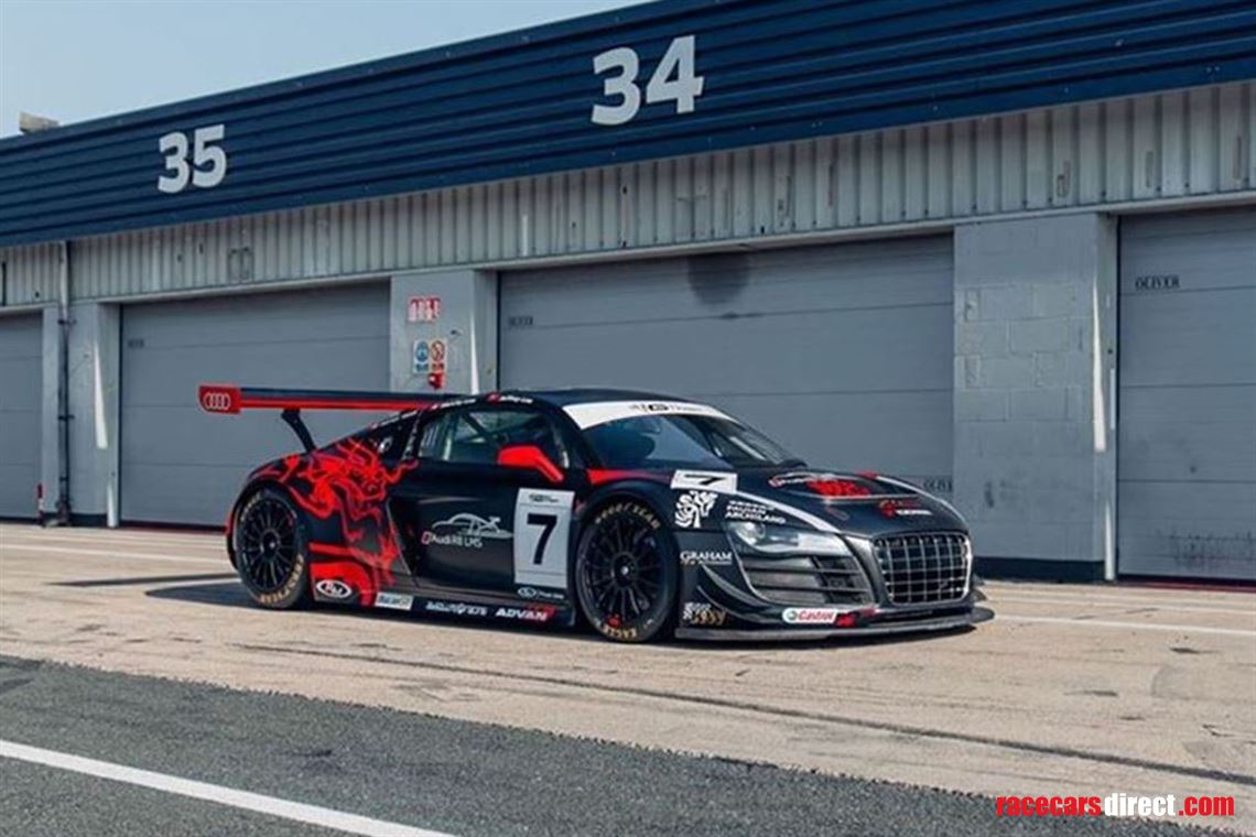 2011-audi-r8-lms-gt3