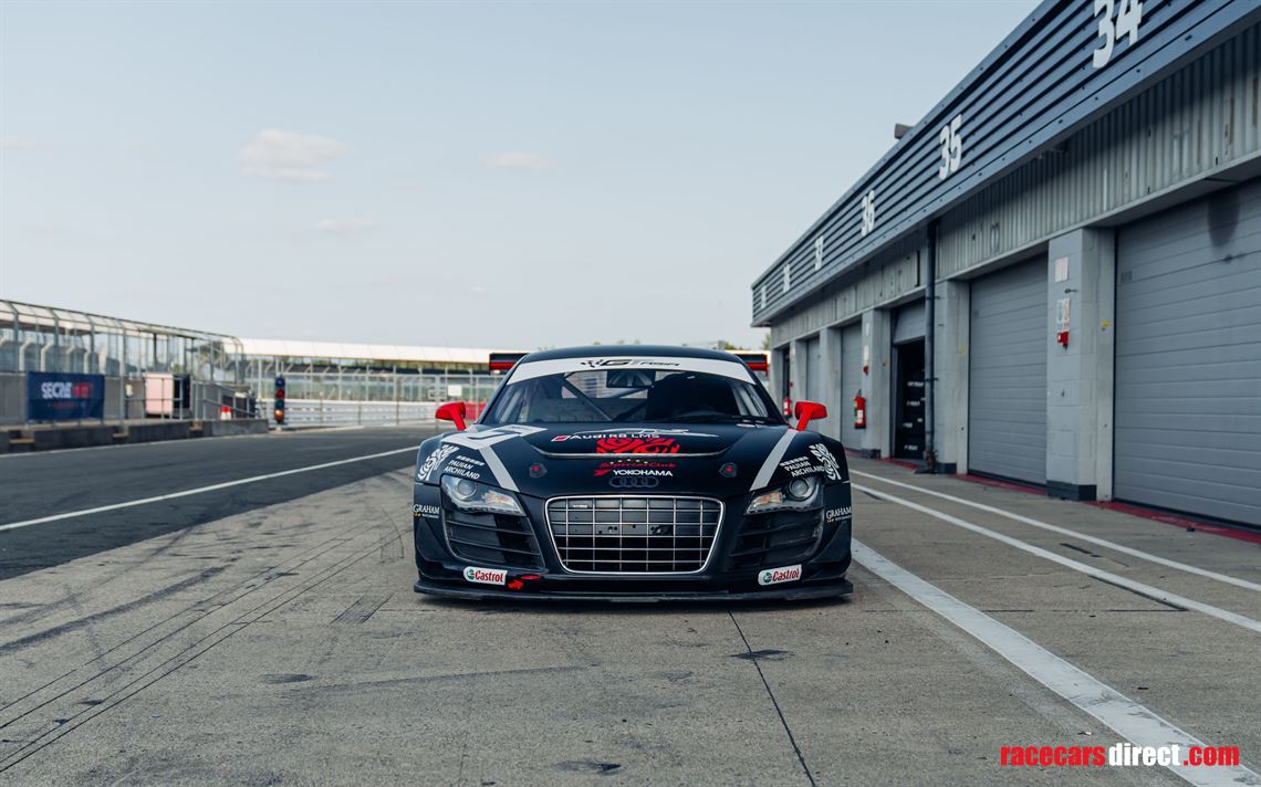 2011-audi-r8-lms-gt3