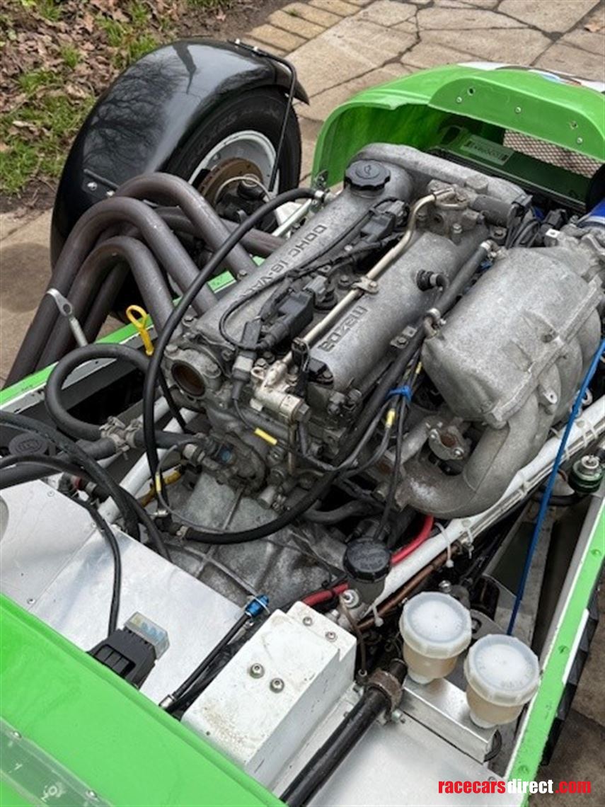 ma7da-seven-race-car