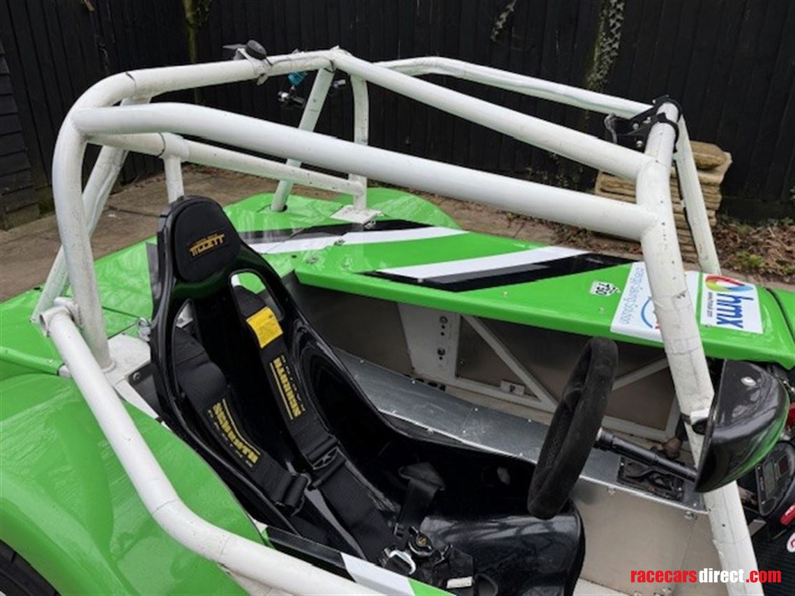 ma7da-seven-race-car