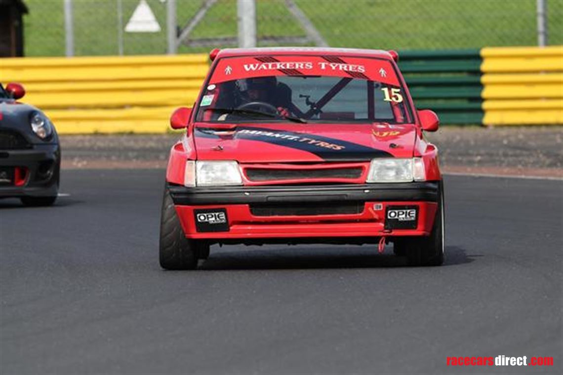 peugeot-205-gti