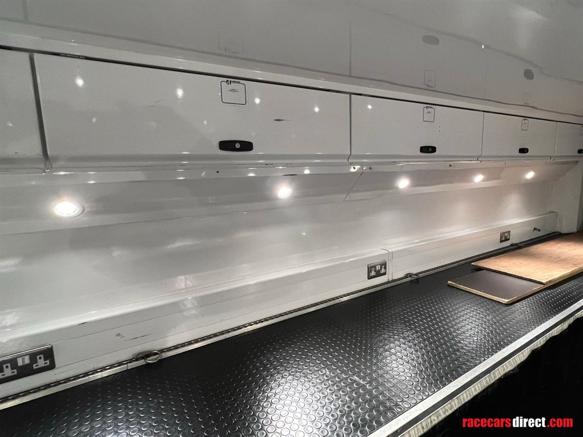 brooklandspeed-race-trailer