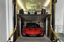 mclaren-570s-gt4-truck-spares-team-equipment