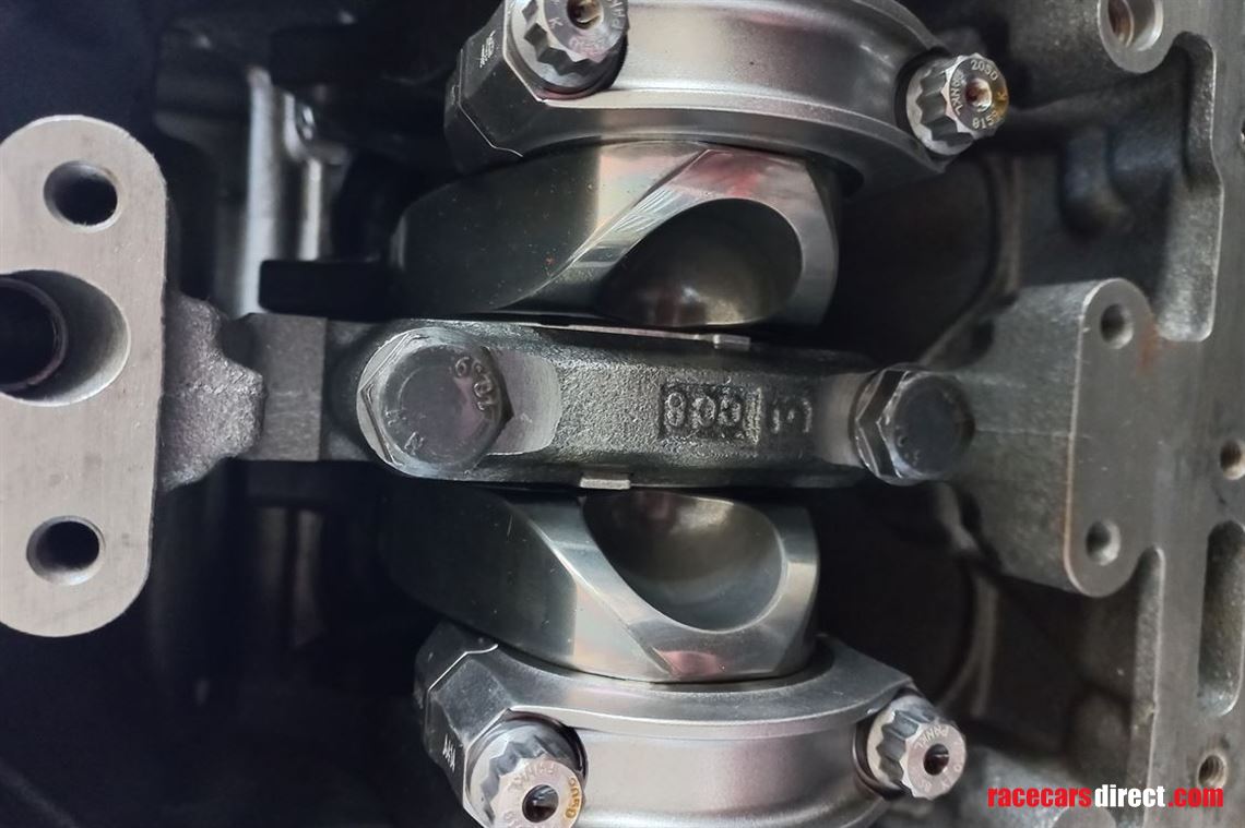 seat-leon-wtcc-engine-block