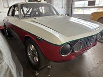 alfa-romeo-gtv-race-car