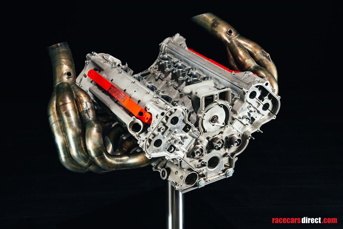 ferrari-f1-f2001-engine