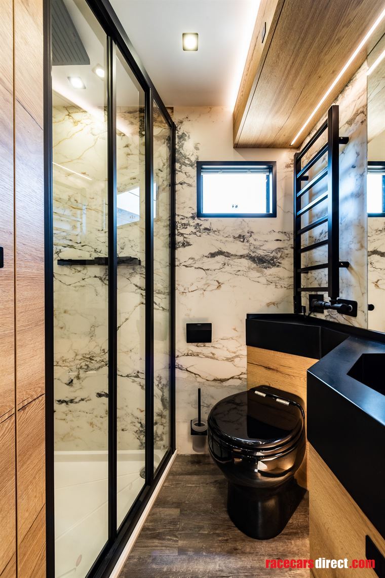 krismar-motorhome-on-volvo-fh500-chassis