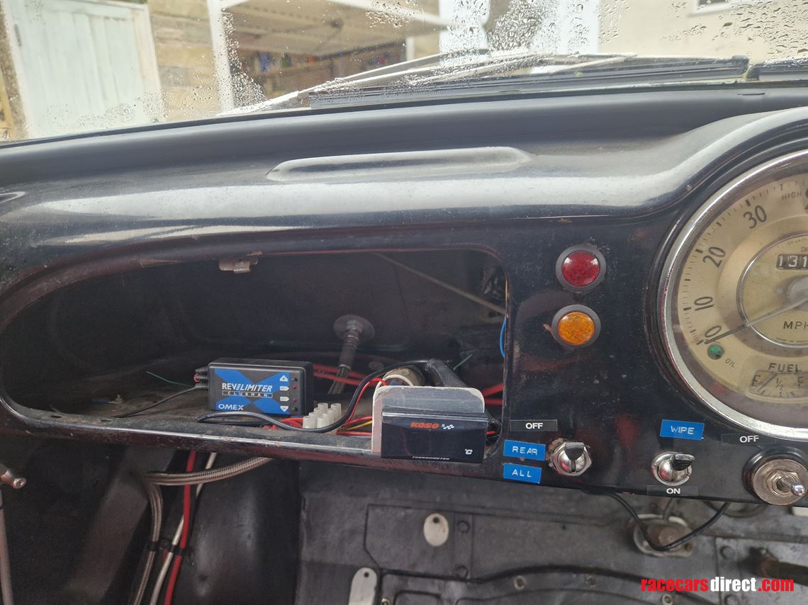 morris-minor-historic-touring-car