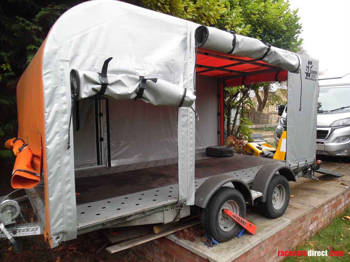 woodford-trailer-with-gt-cover