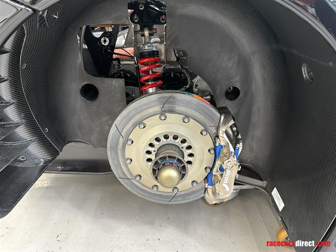 mclaren-720-gt3x---chassis-1-of-15