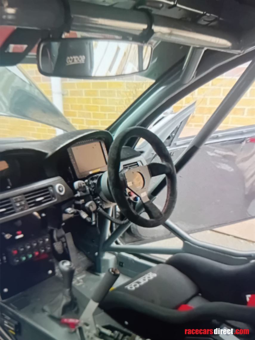 bmw-e92-m3-race-car---race-ready