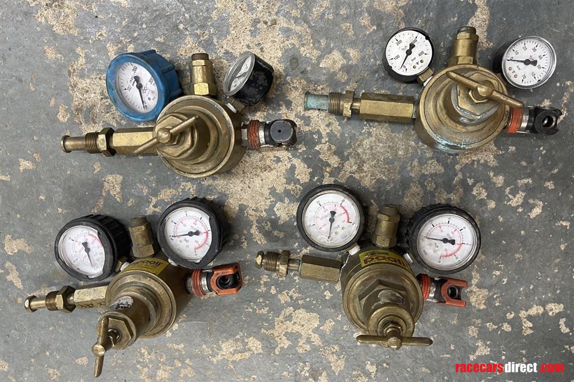 x4-high-flow-paoli-regulators