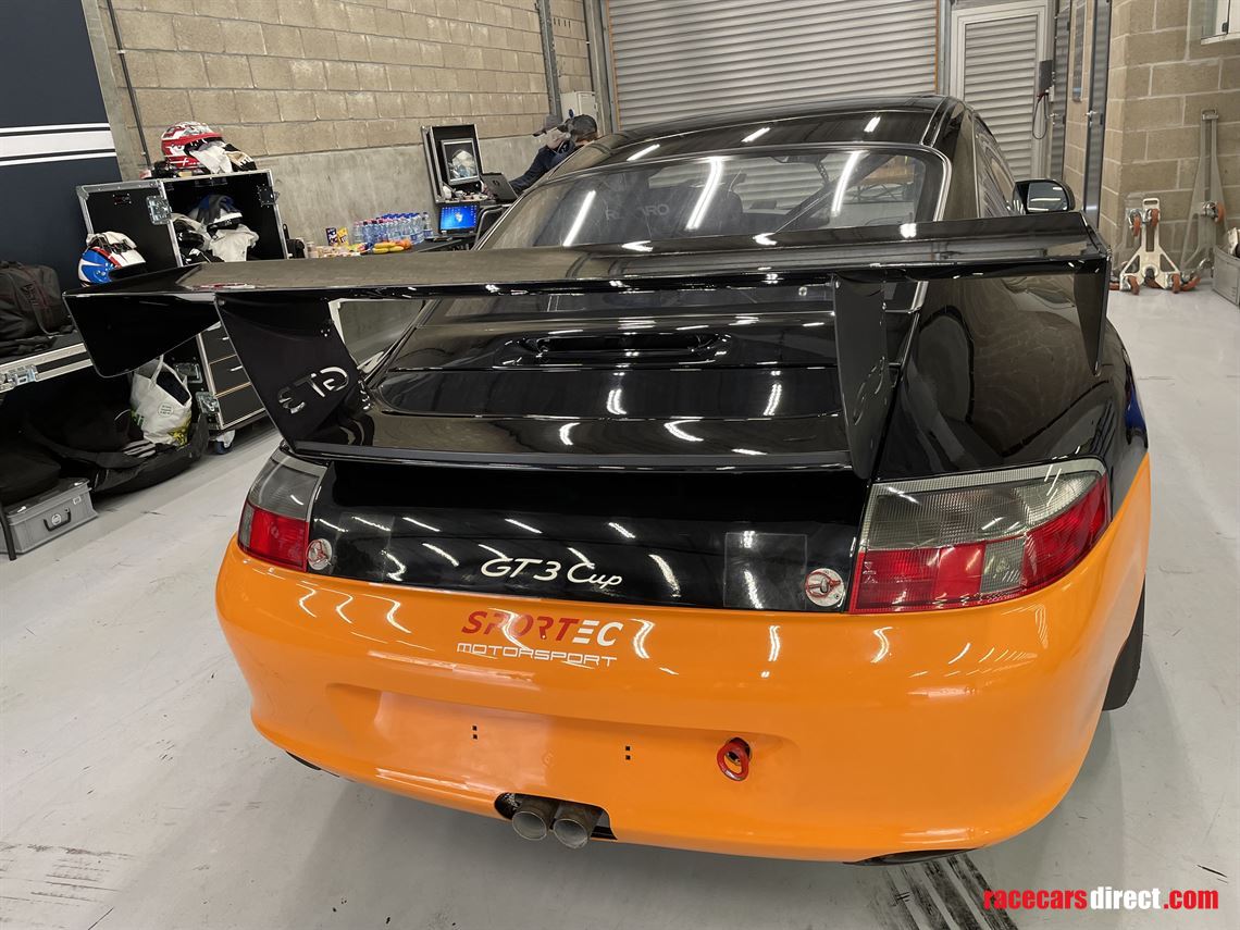 porsche-996-gt3-cup-2002