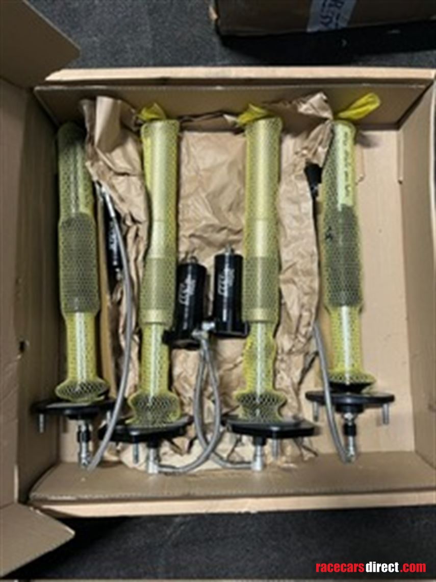 porsche-gt4-rs-parts