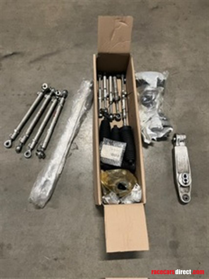 porsche-gt4-rs-parts