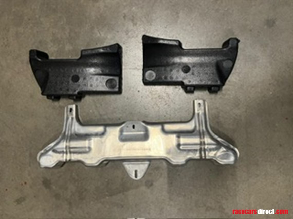 porsche-gt4-rs-parts