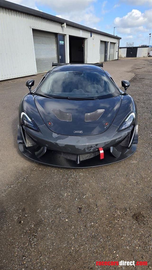 mclaren-570-gt4