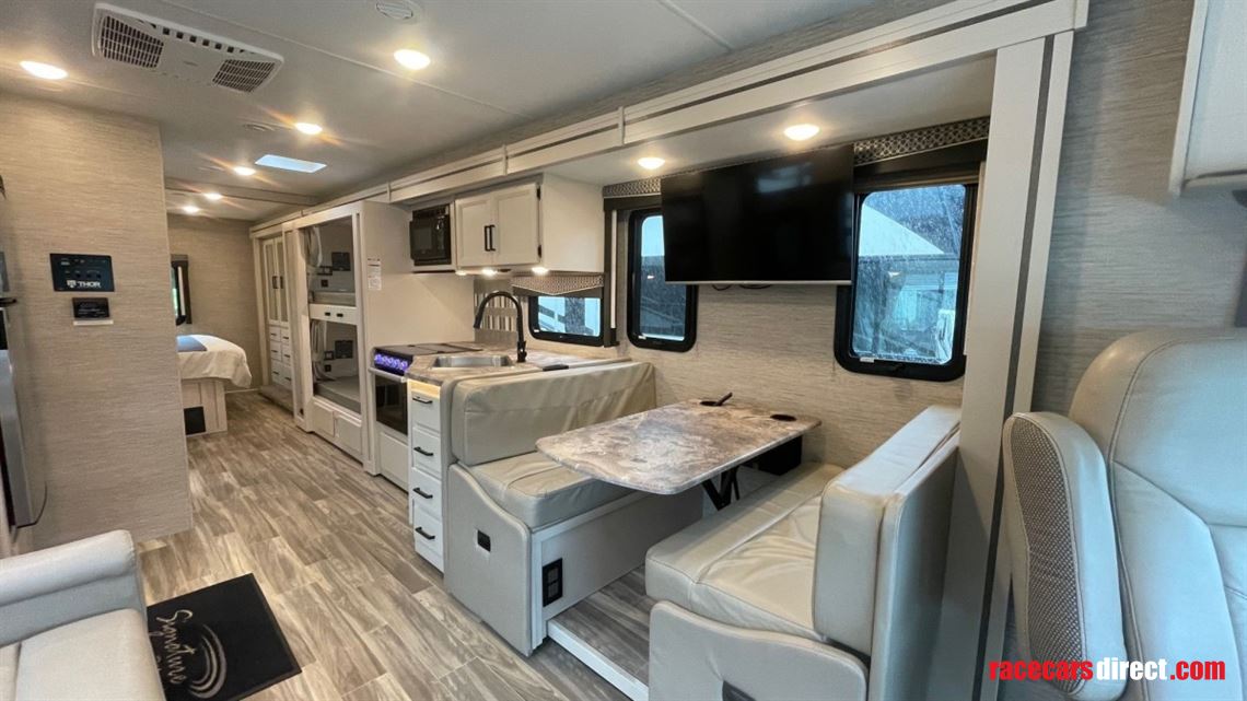 2021-thor-ace-323-bunkhouse---motor-coachrv