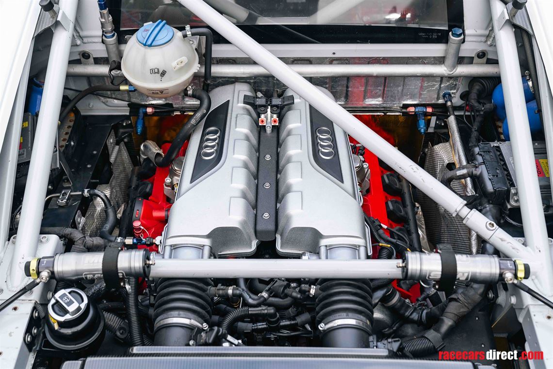 2010-audi-r8-lms-ultra-gt3