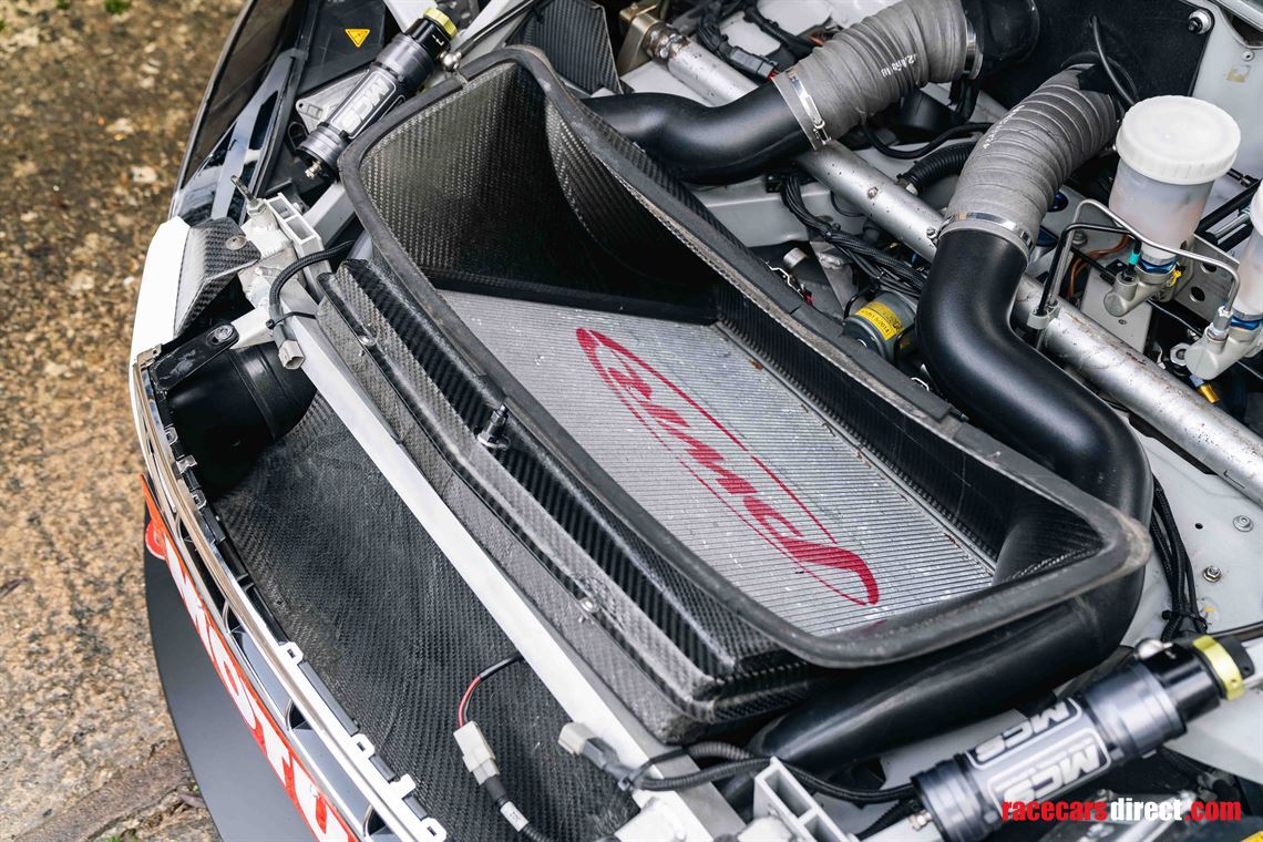 2010-audi-r8-lms-ultra-gt3