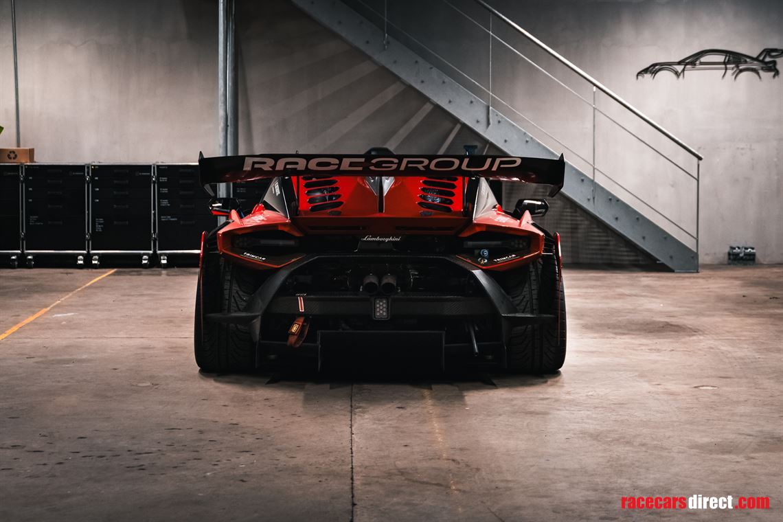 lamborghini-huracan-super-trofeo-evo-2