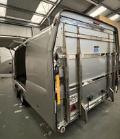 woodford-enclosed-race-car-trailer-model-5000