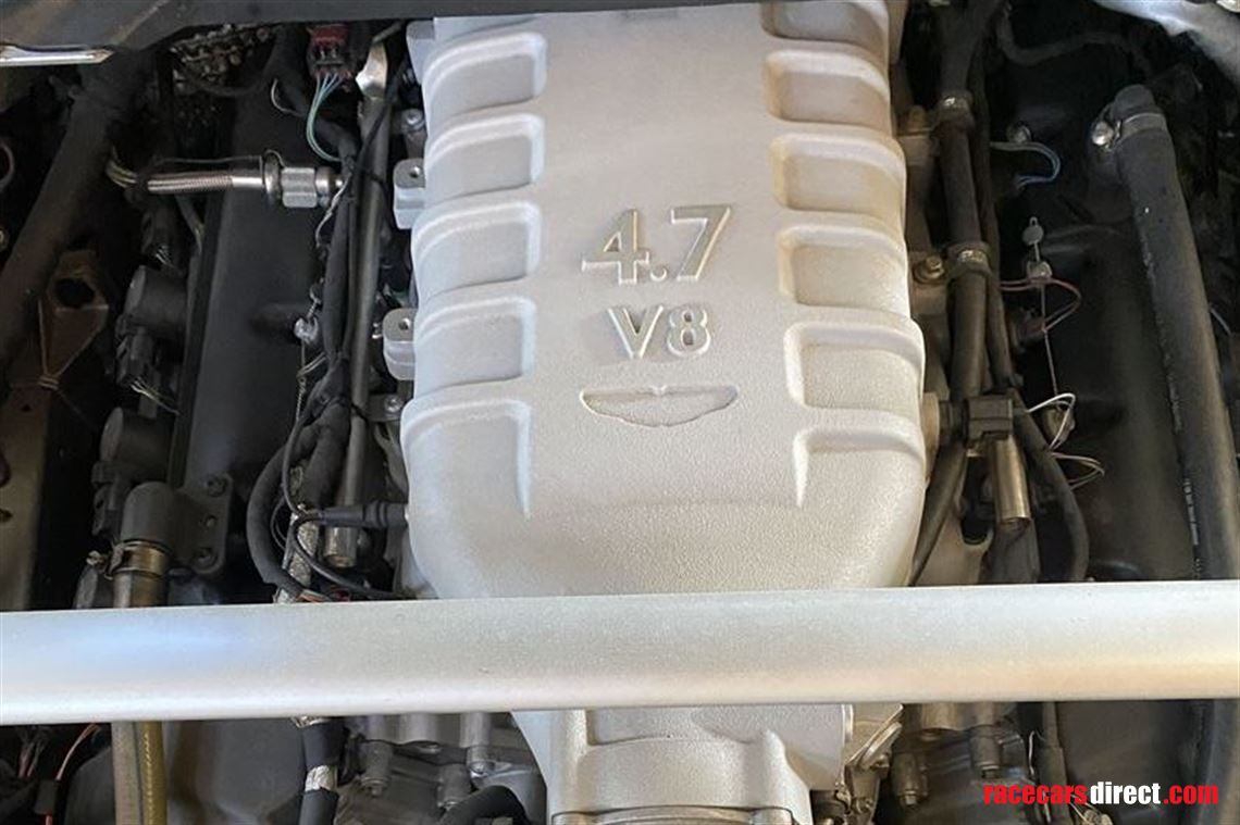 aston-martin-vantage-gt4