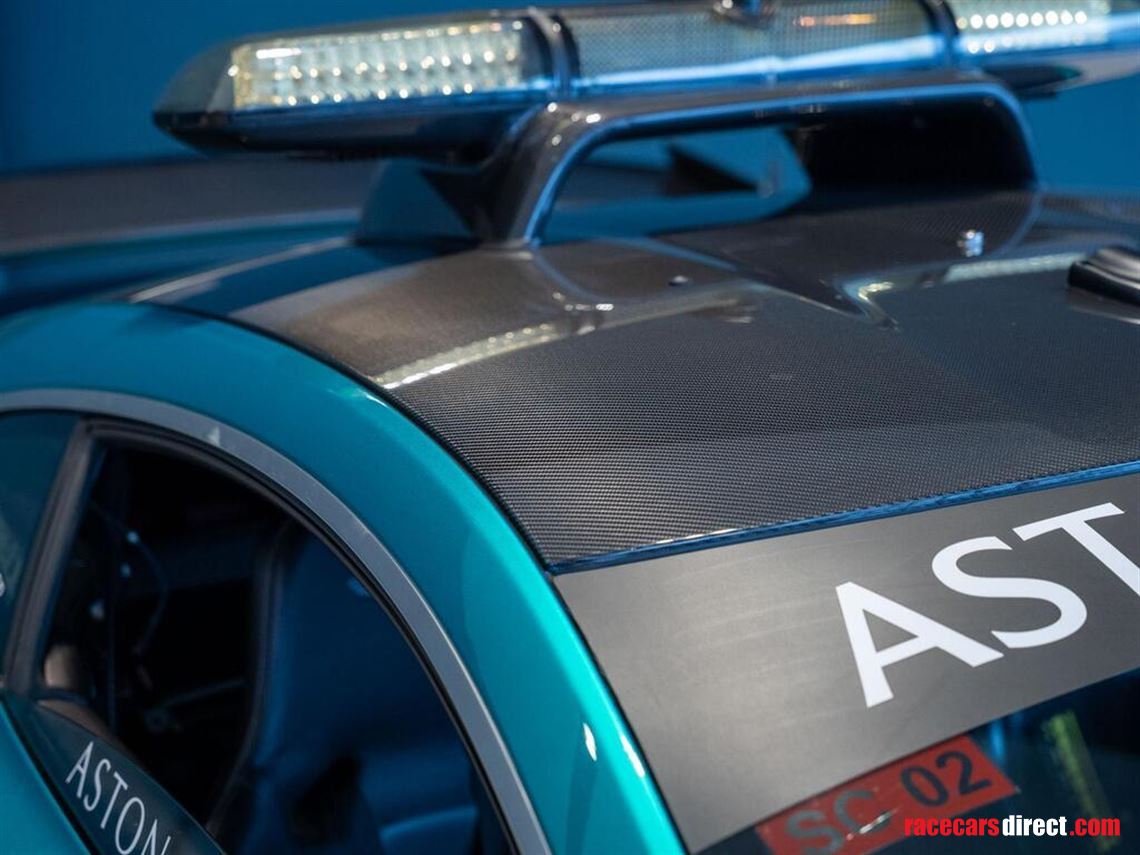 aston-martin-vantage-official-aston-martin-sa