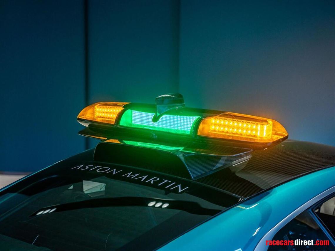 aston-martin-vantage-official-aston-martin-sa
