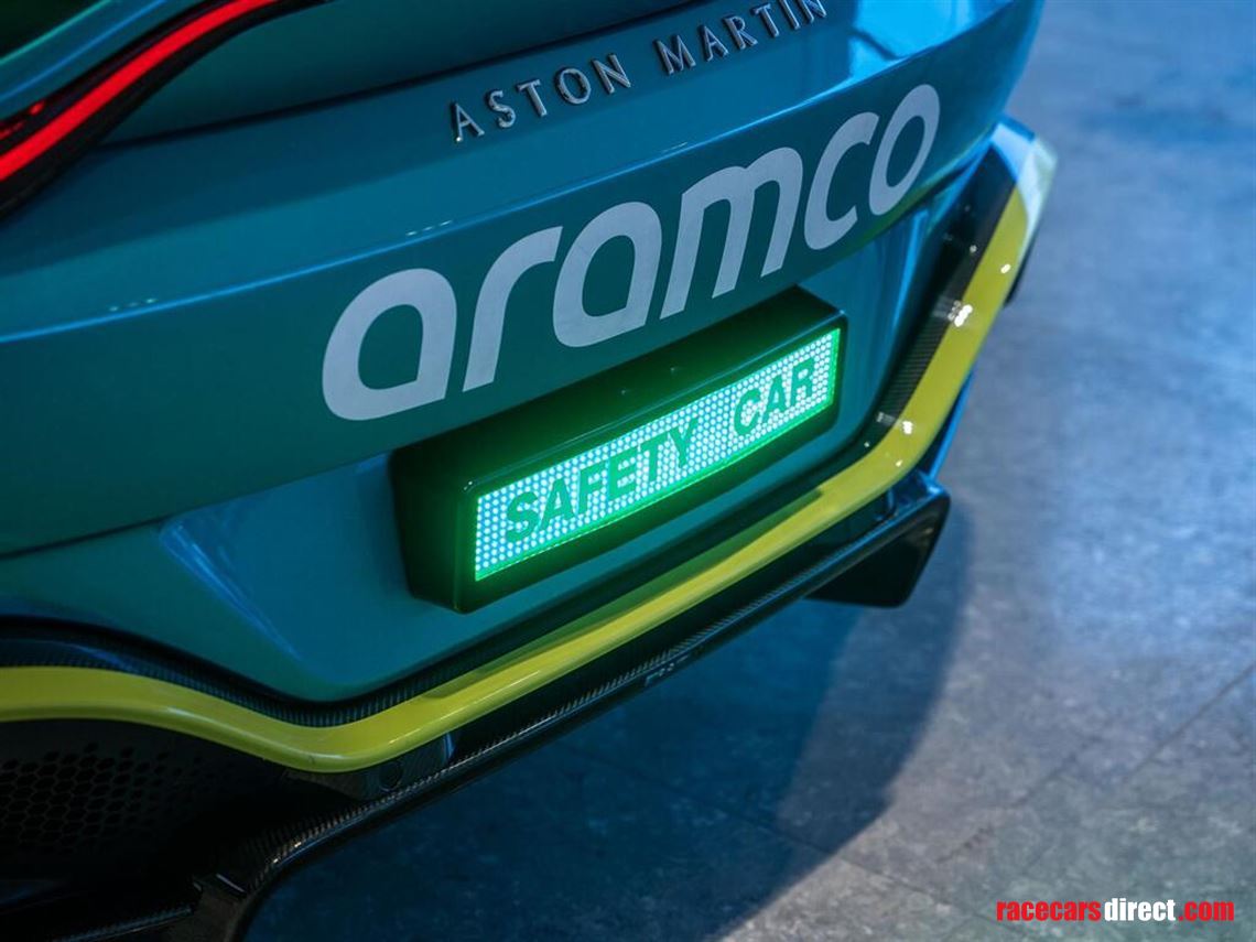 aston-martin-vantage-official-aston-martin-sa