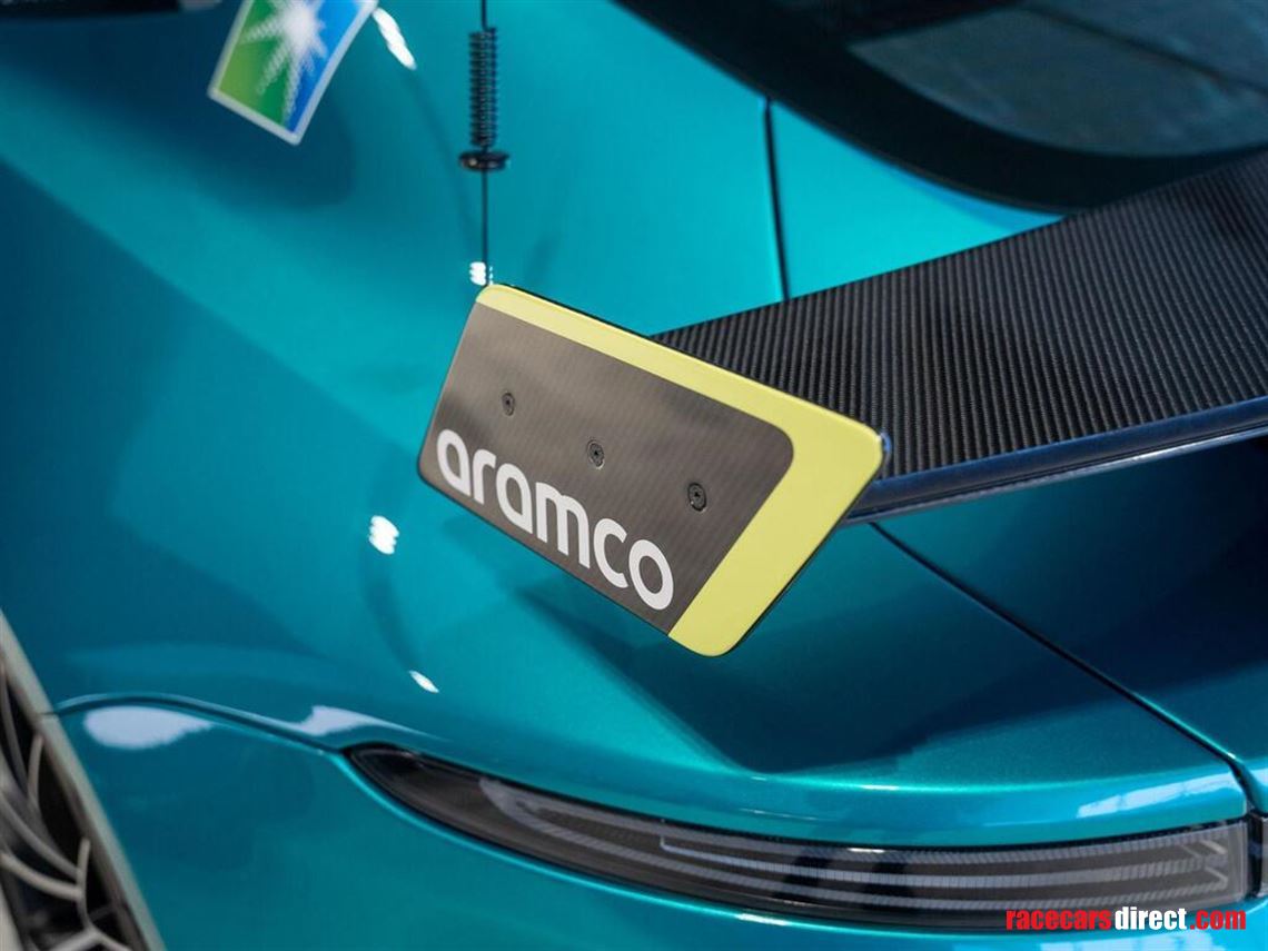 aston-martin-vantage-official-aston-martin-sa