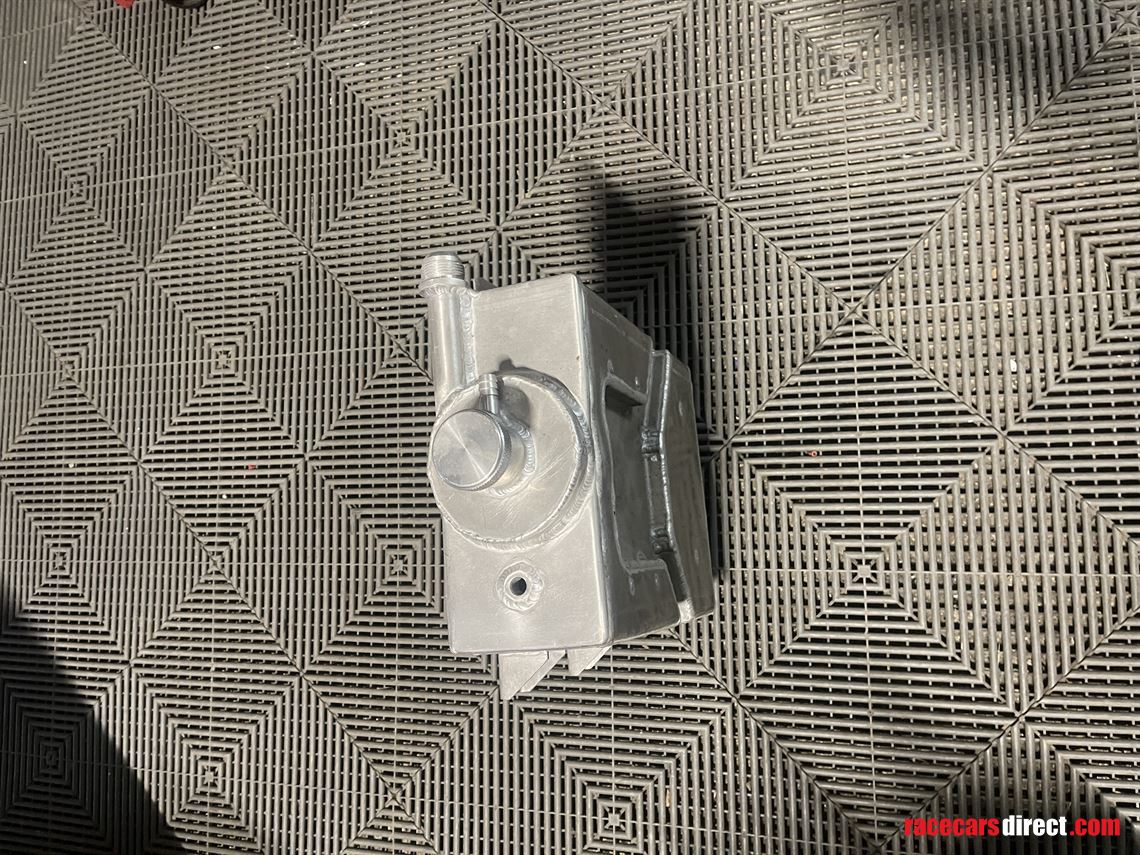 nissan-gt3-gt23-dry-sump-tank