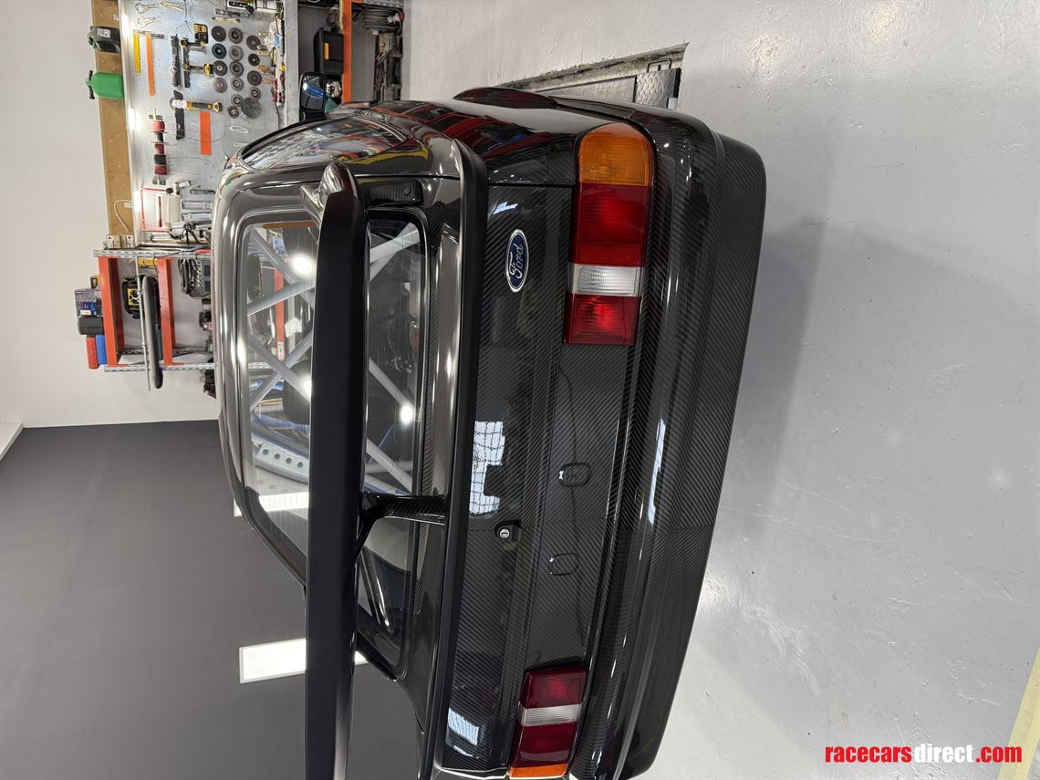 ford-sierra-cosworth-full-carbon-race-car-she