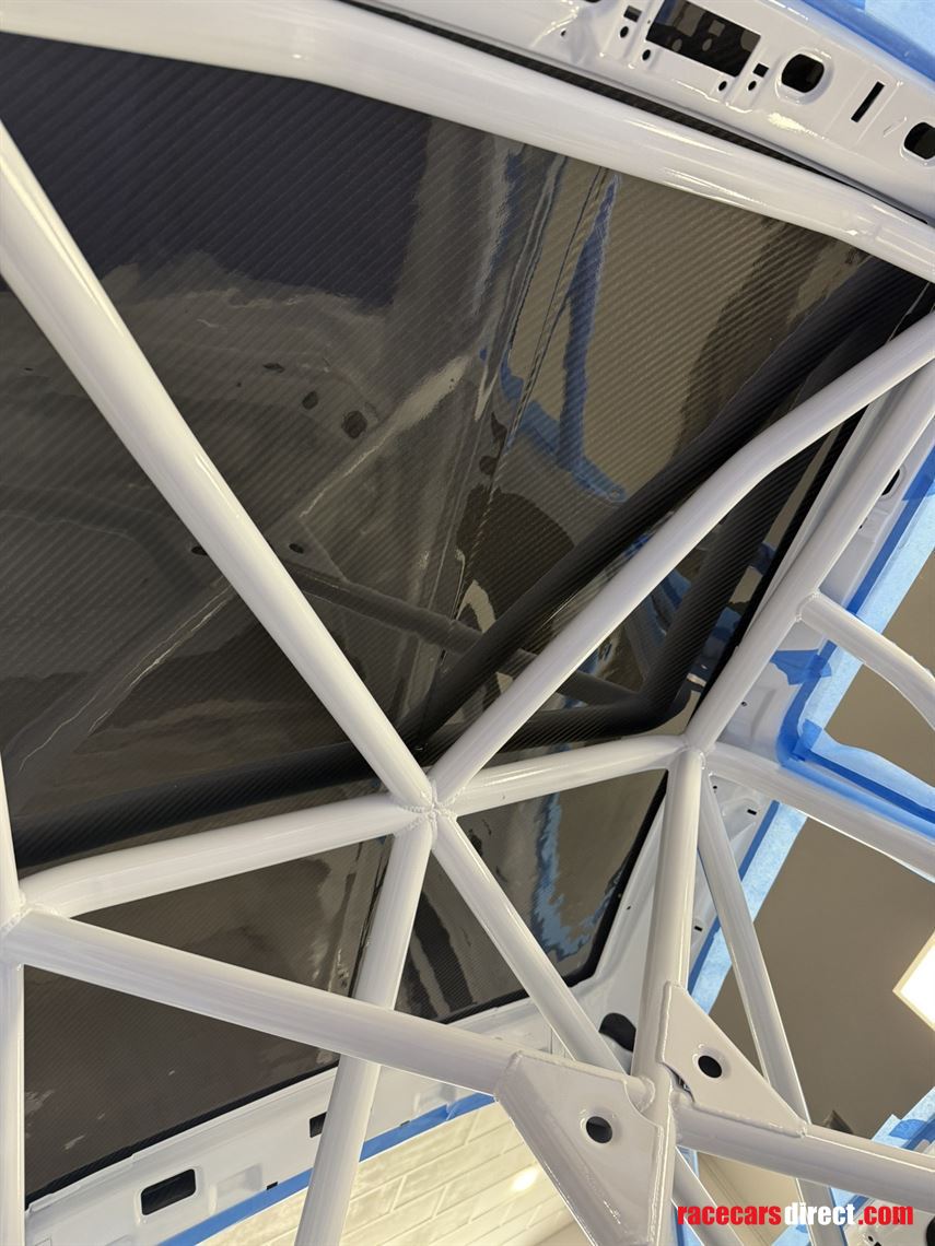 ford-sierra-cosworth-full-carbon-race-car-she