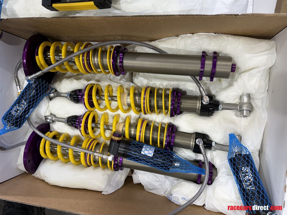 ford-sierra-cosworth-full-carbon-race-car-she