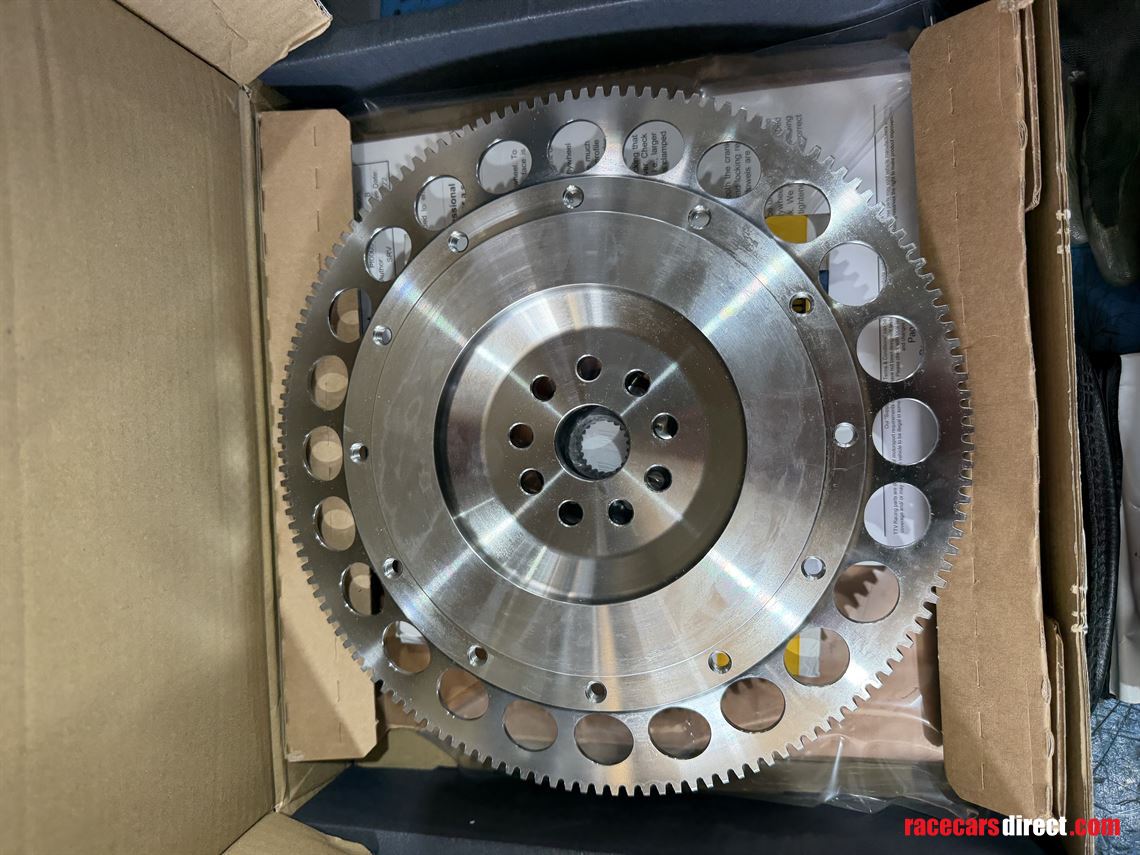 ford-sierra-cosworth-full-carbon-race-car-she