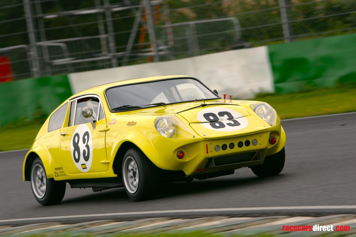 1967-mini-marcos-gt-rhd