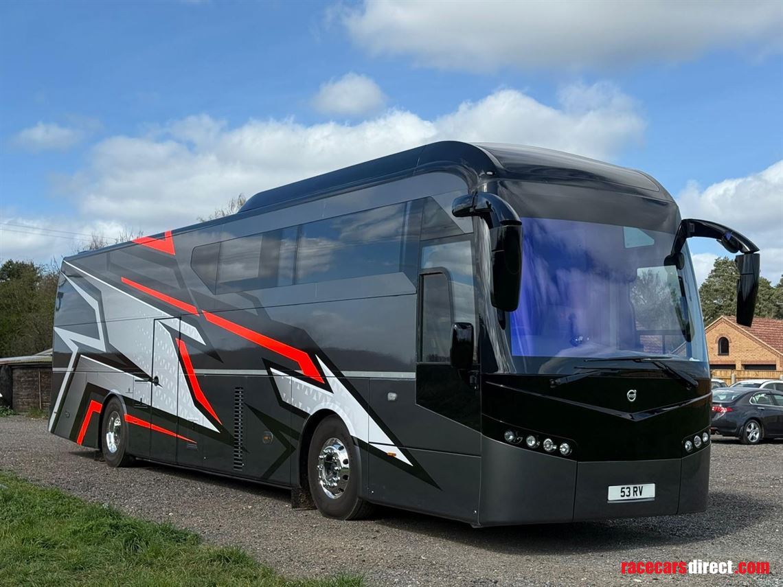 2010-volvo-b12m-motorhometransporter