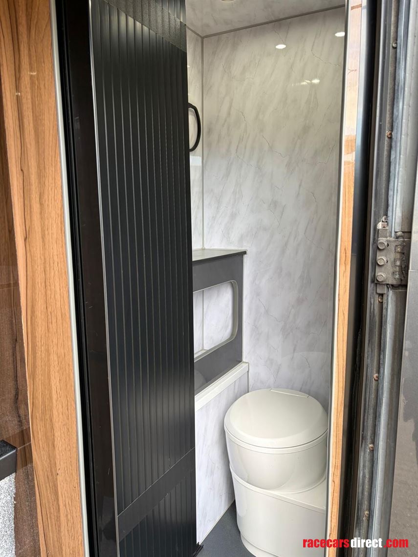 2010-volvo-b12m-motorhometransporter