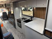 2010-volvo-b12m-motorhometransporter