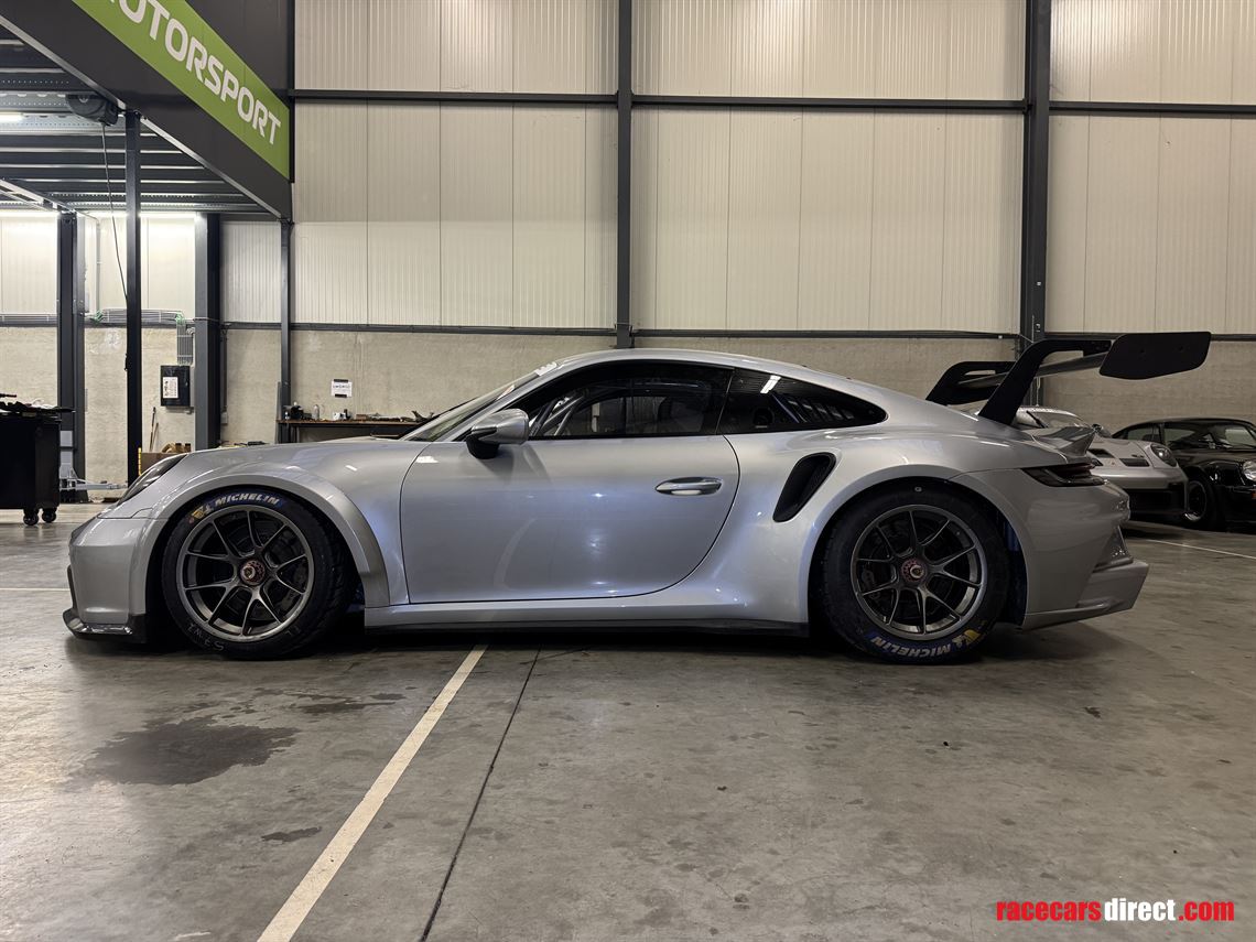 2025-porsche-992-gt3-cup