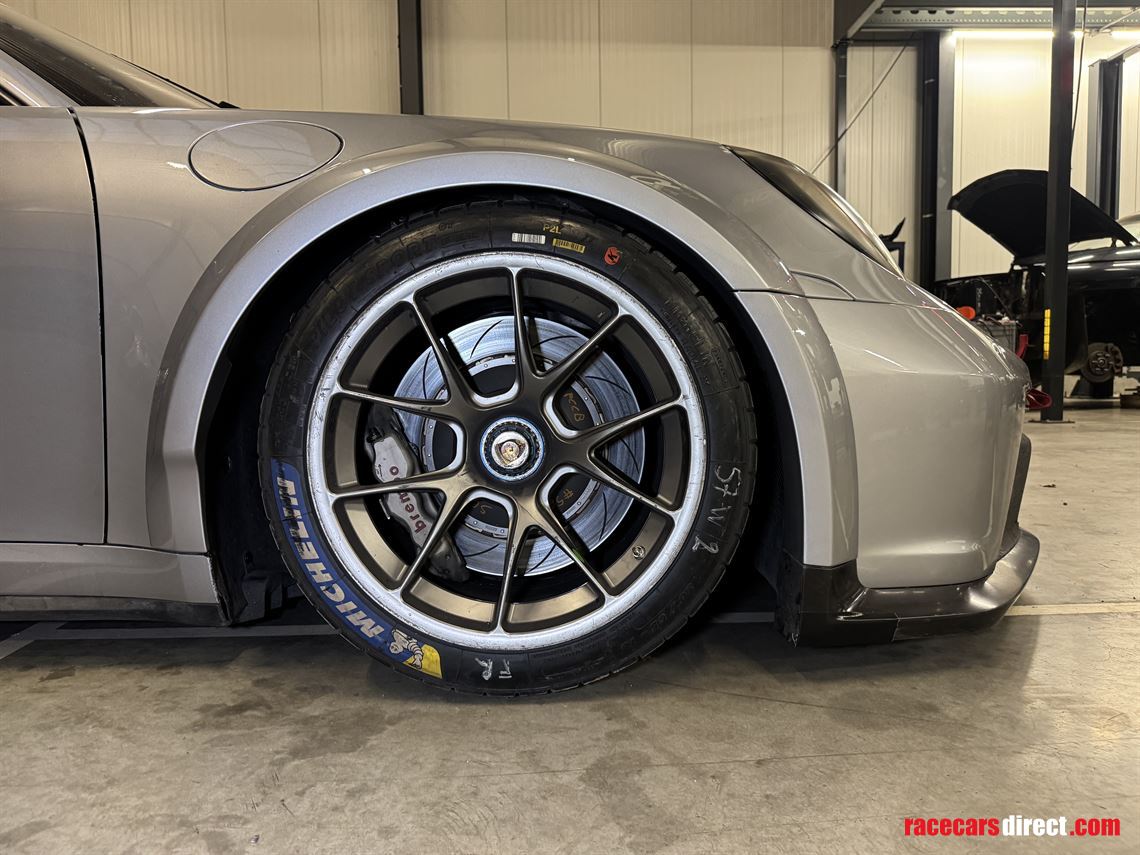 2025-porsche-992-gt3-cup