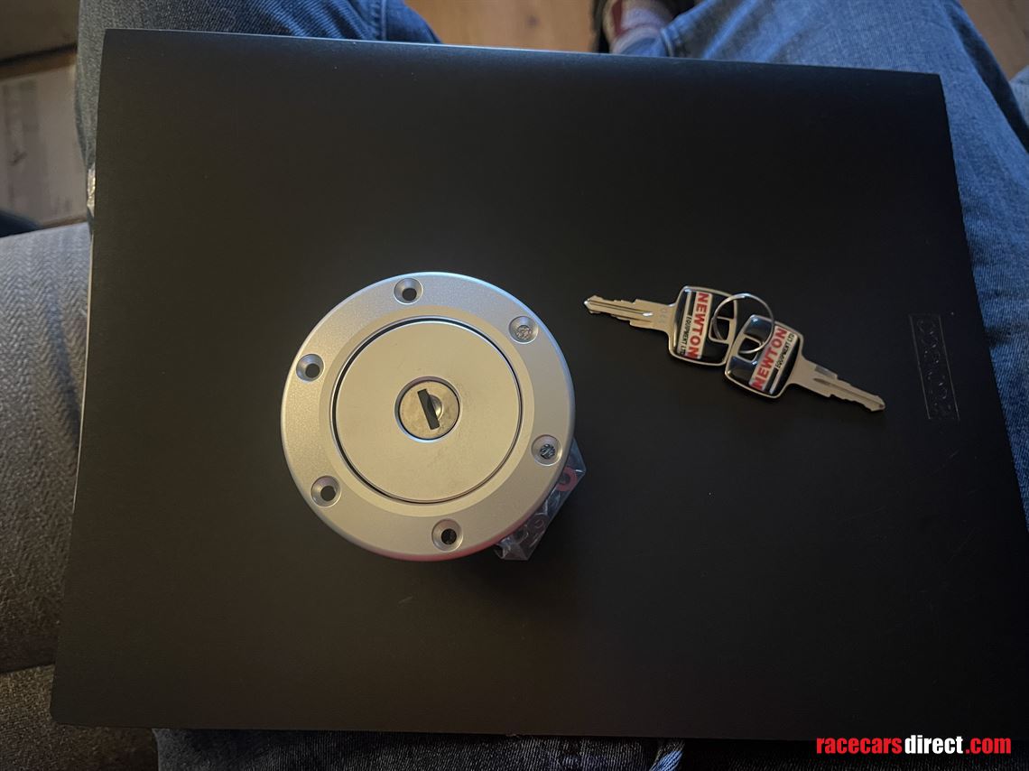 locking-fuel-filler-cap