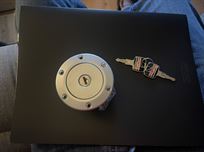 locking-fuel-filler-cap