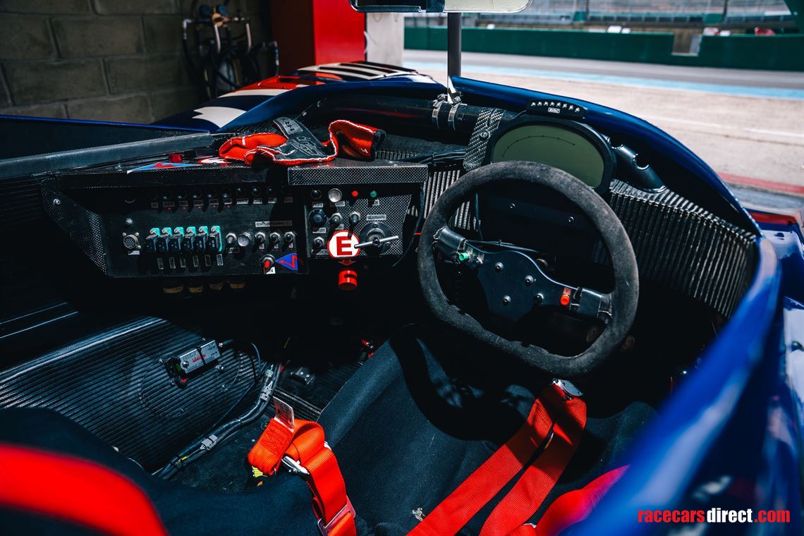 1999-courage-nissan-c52-lmp1---le-mans-8th-ov