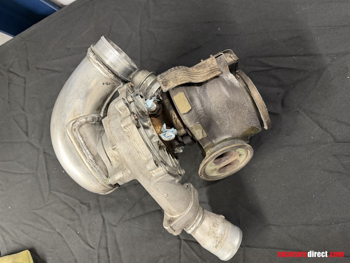 ferrari-488-challenge-pista-turbocharger