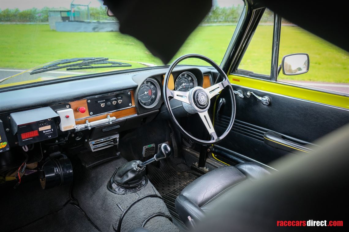 1968-alfa-romeo-giulia-super-16