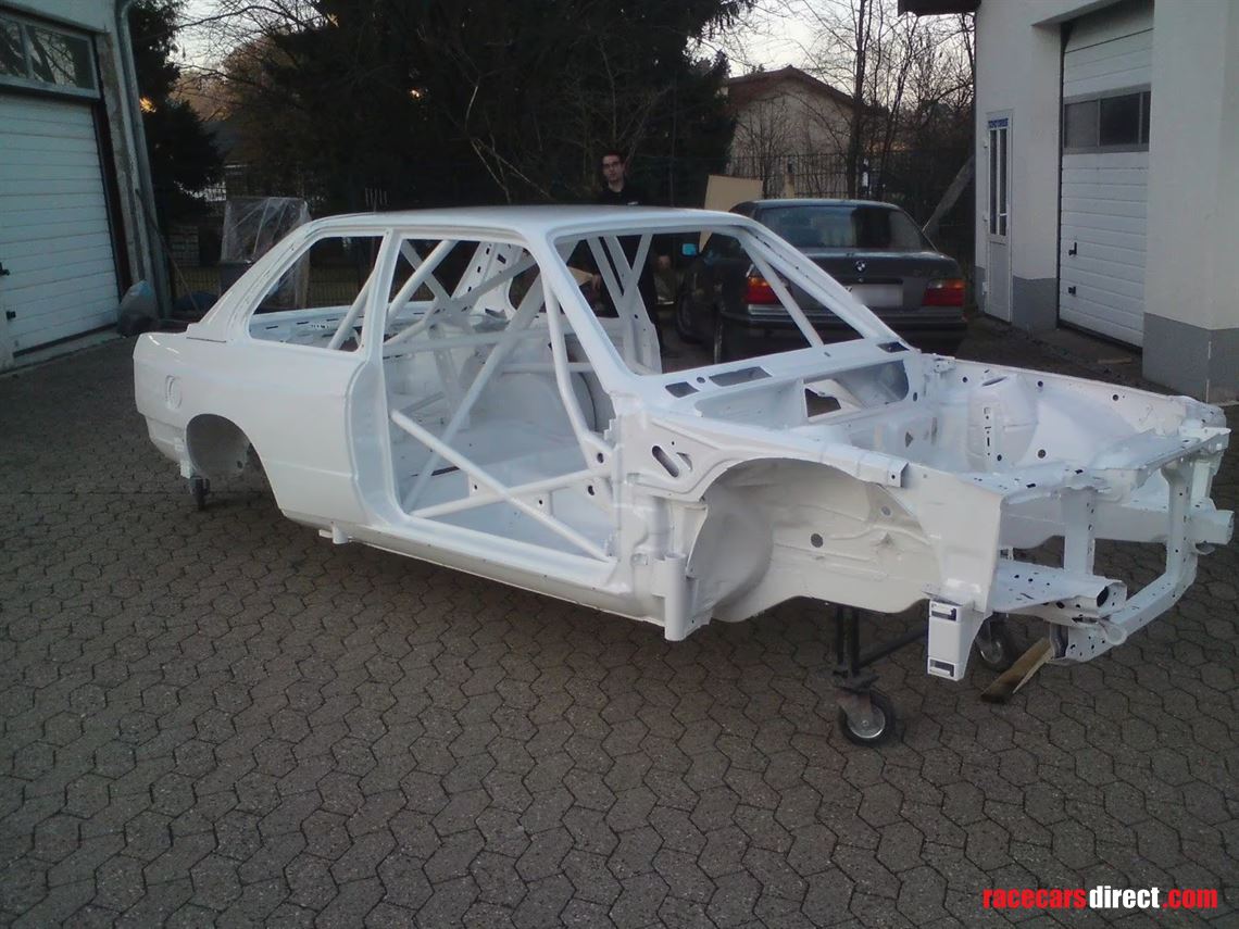bmw-e30-m3-body-shell-rolling-chassis-group-a