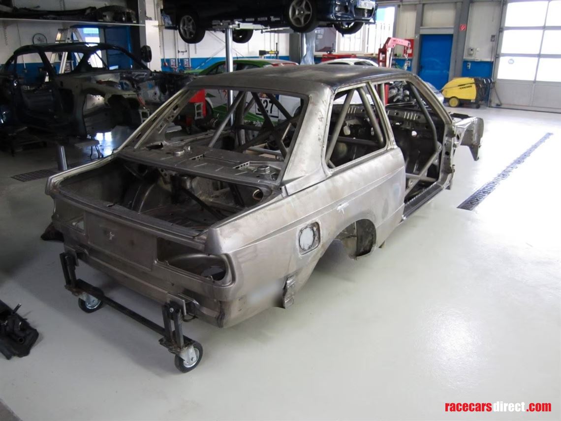 bmw-e30-m3-body-shell-rolling-chassis-group-a