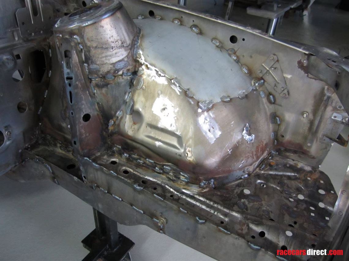 bmw-e30-m3-body-shell-rolling-chassis-group-a